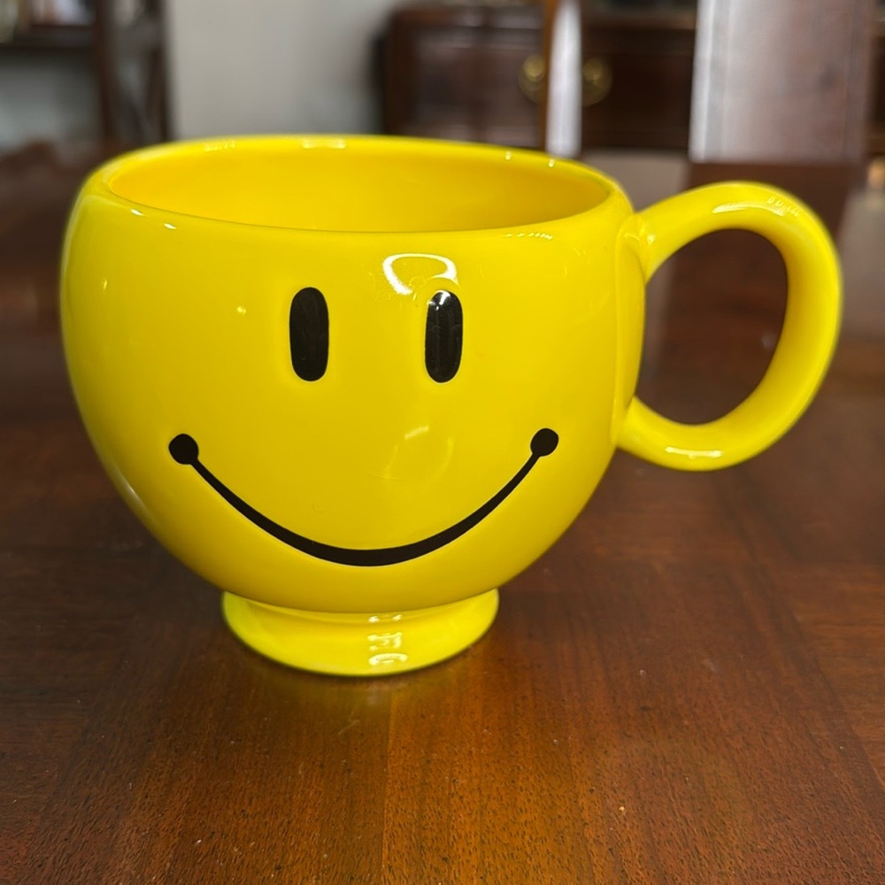 Teleflora Smile Smiley Face Mug Cup Coffee Tea Large Happy Face 20 Oz